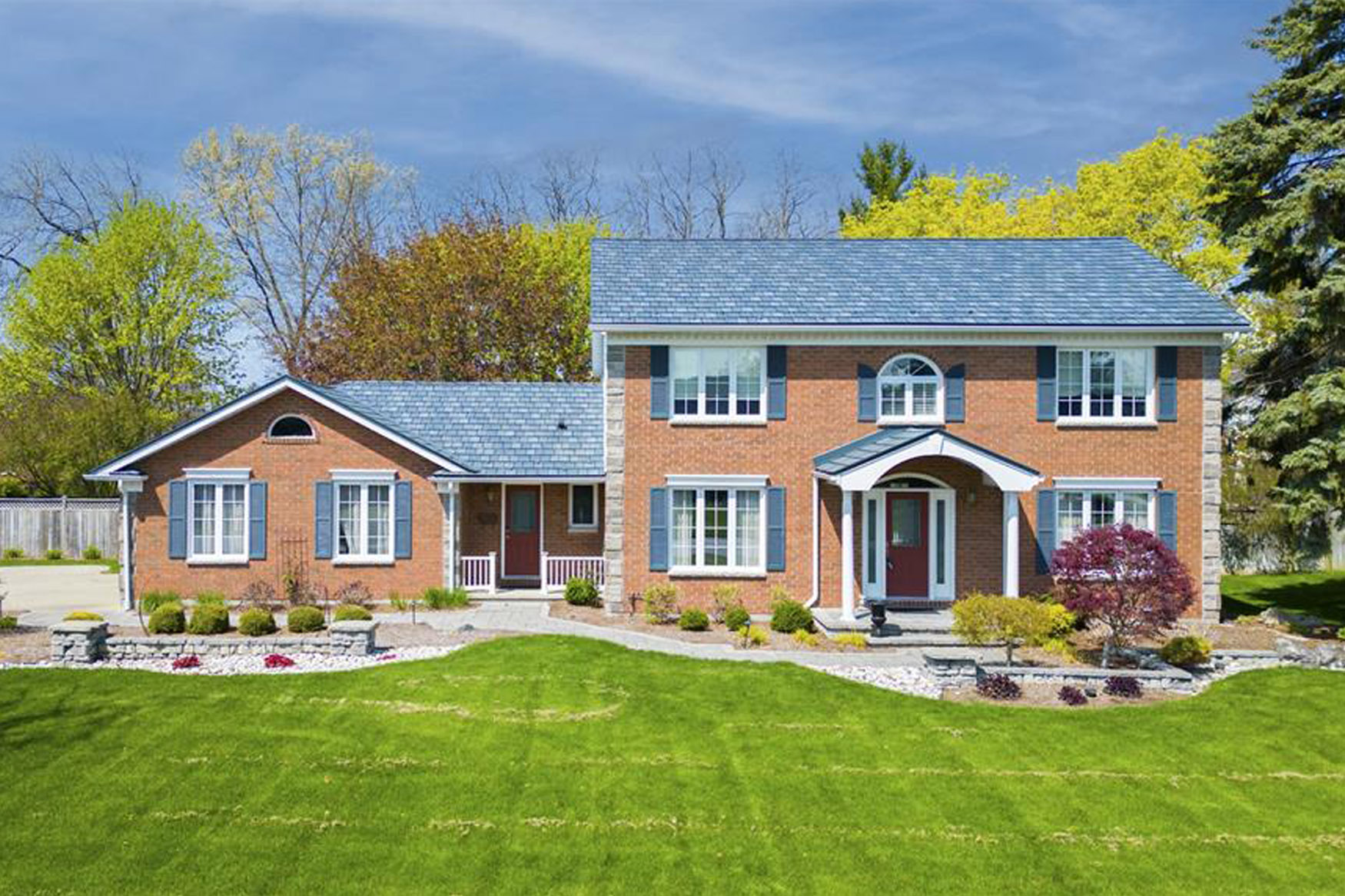 House Sold by Ben Goetz