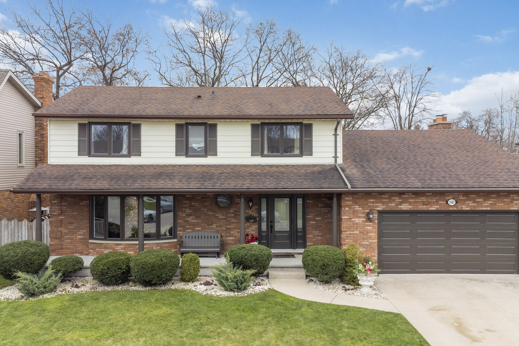 House Sold by Ben Goetz