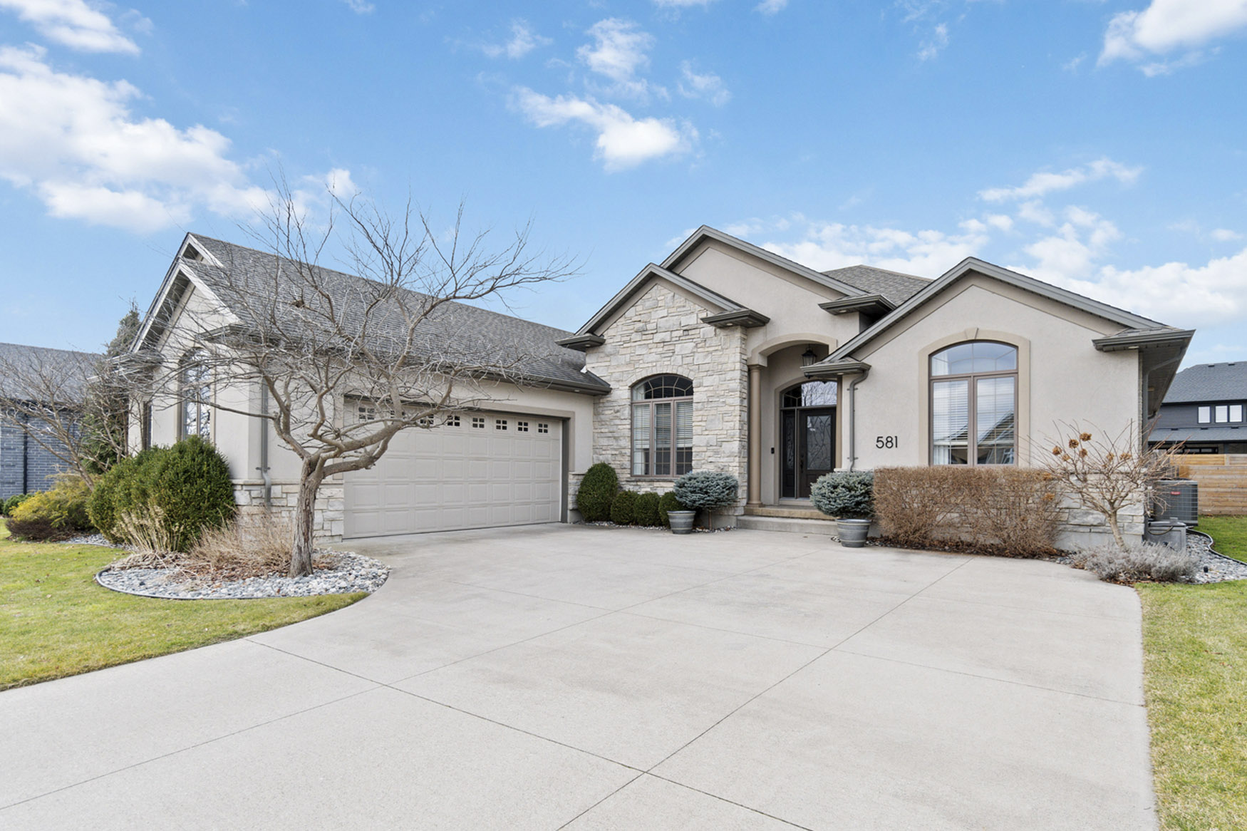 House Sold by Ben Goetz