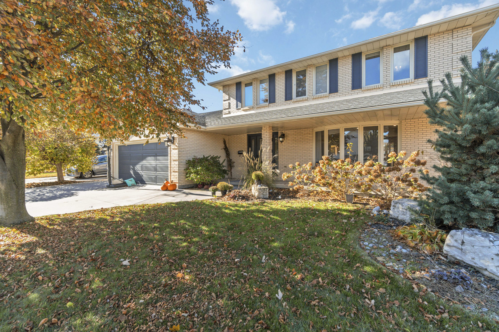 House Sold by Ben Goetz